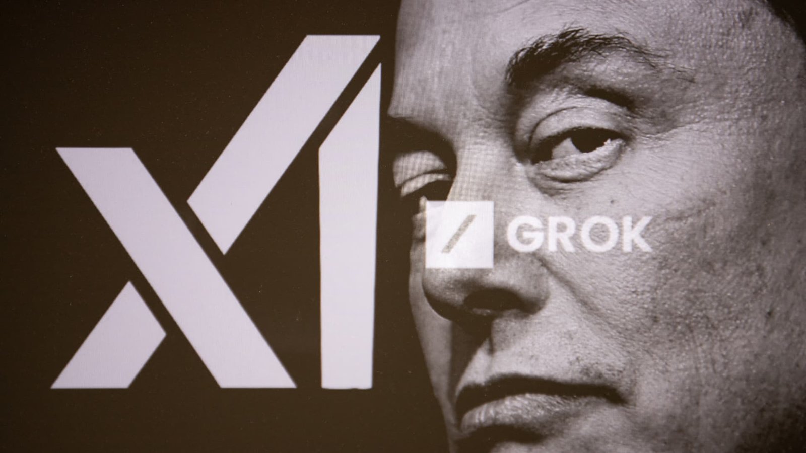 Elon Musk Targets Apple